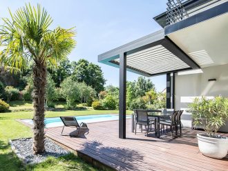 Pergola Bioclimatique Aluminium – Sur mesure