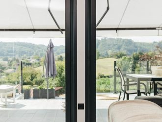 Store Banne Coffre Intégral – Sur mesure